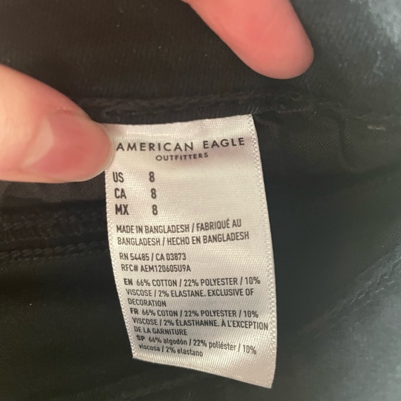 American Eagle Midi Next Level Stretch Button Black Jean Shorts - Size 8 - Picture 6 of 6